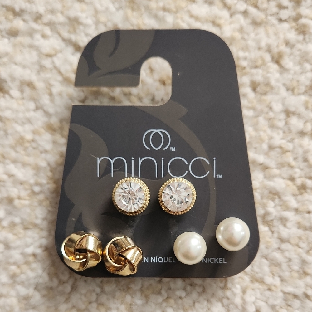 Minicci Gold and Pearl Stud Earrings